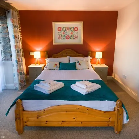 Little Fox Hotel
